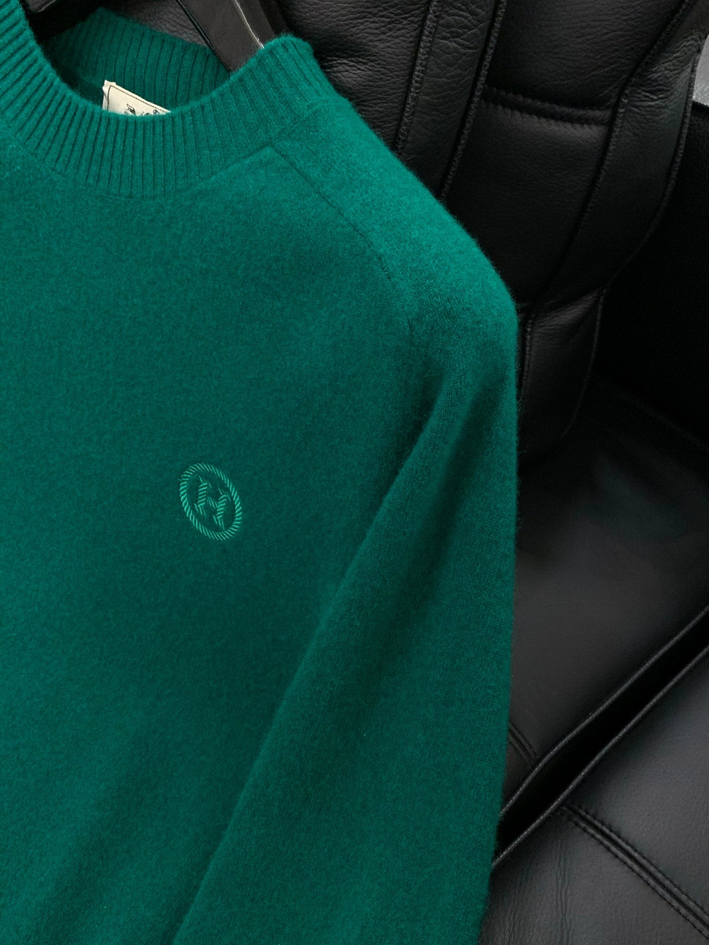 HERMES 25S LONG-SLEEVE KNITTED CREW NECK SWEATER 179