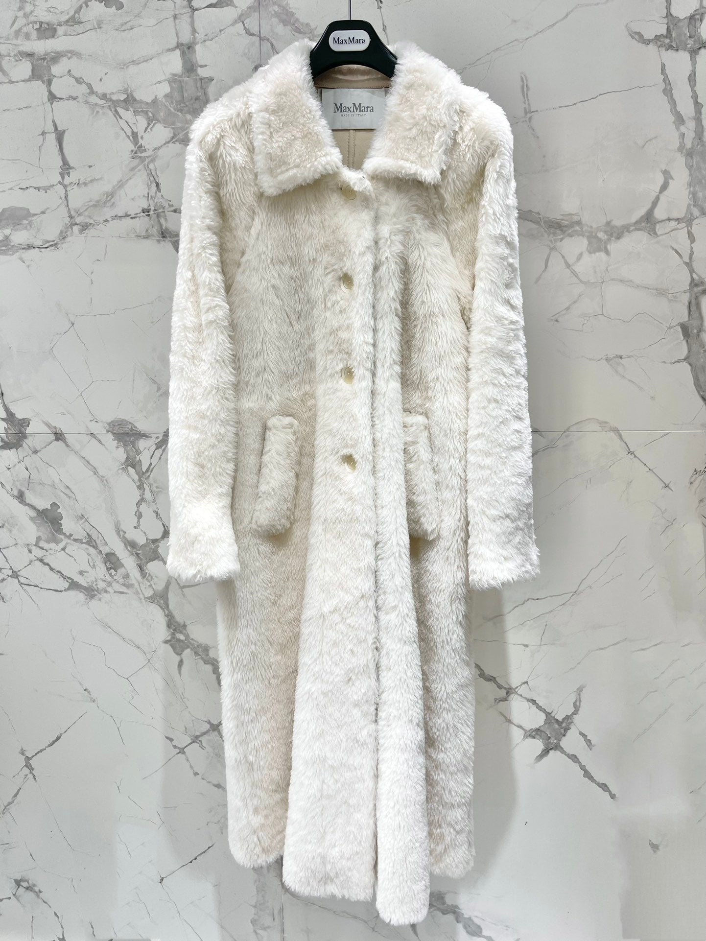 MAX MARA 25S SHEARLING COAT 212