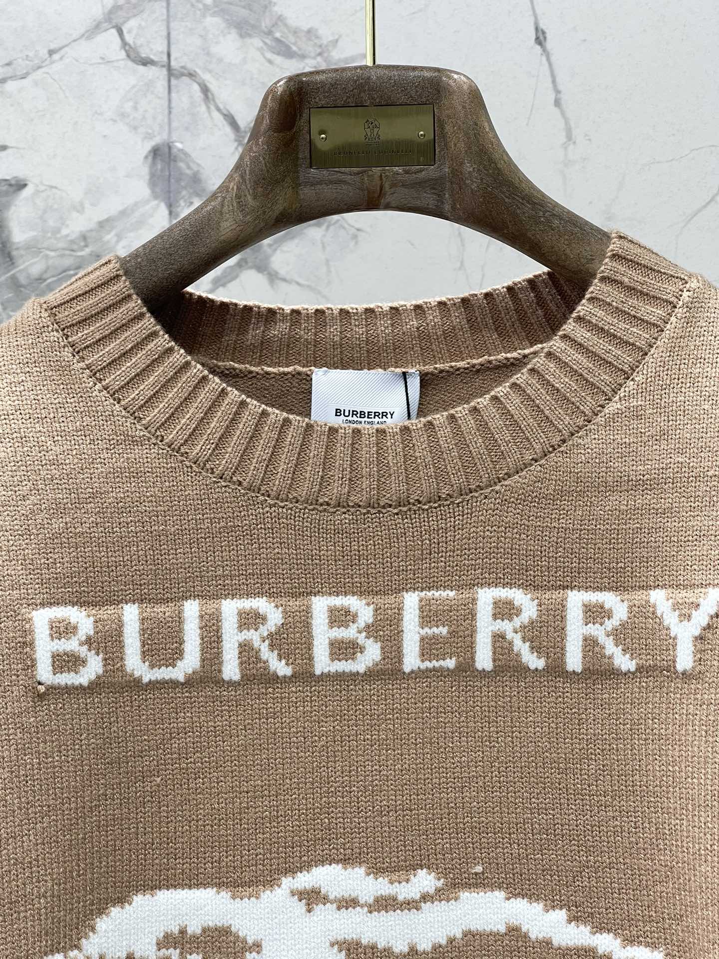 BURBERRY 25S KNIT SWEATER 240