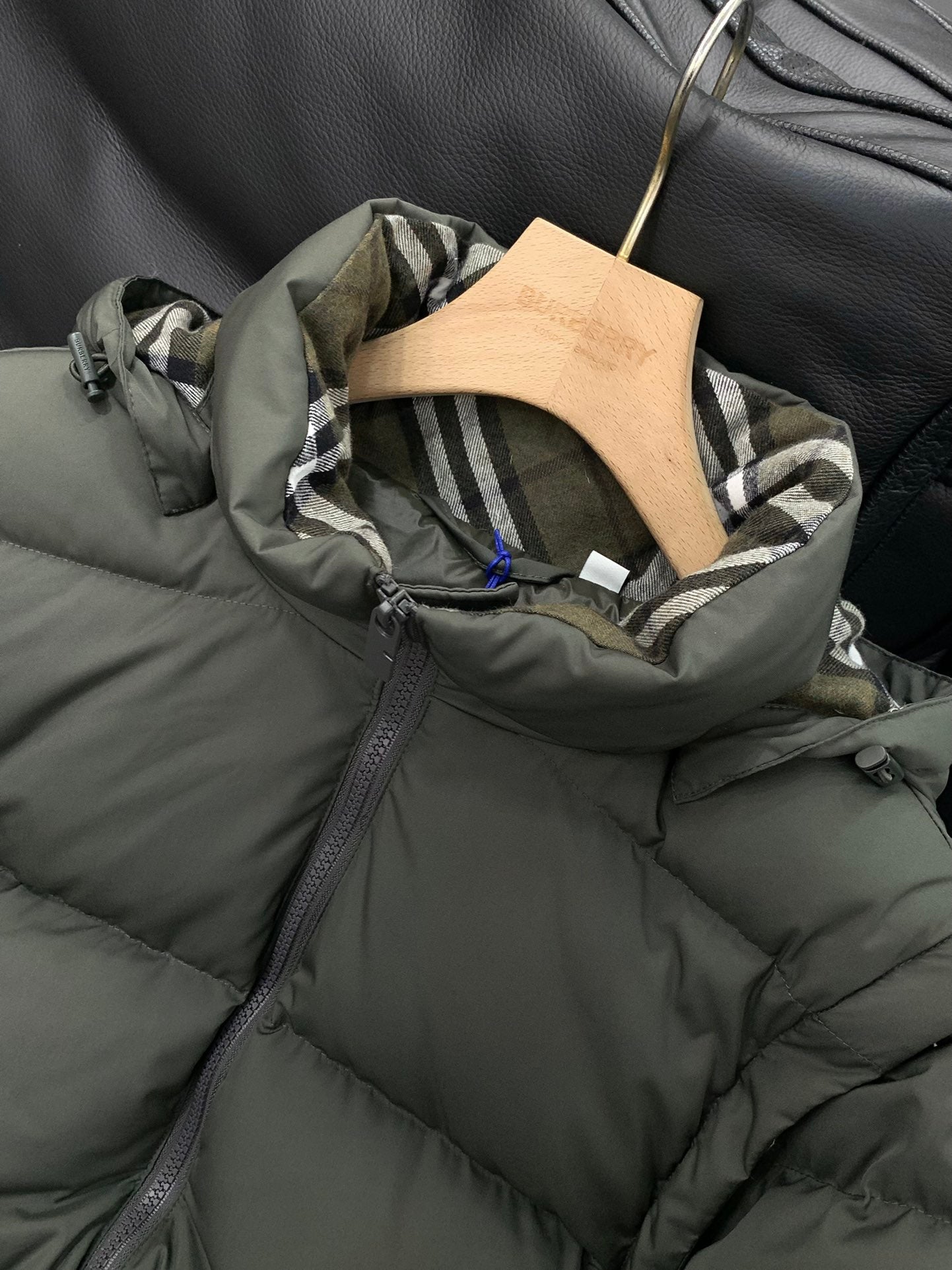 BURBERRY 25S DOWN JACKET 223