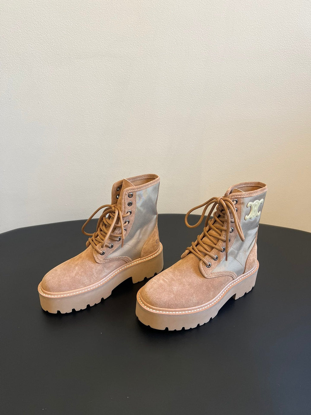 CELINE 26S MARGARET COMBAT BOOT 45 MM IN SAND BEIGE CANVAS AND SUEDE