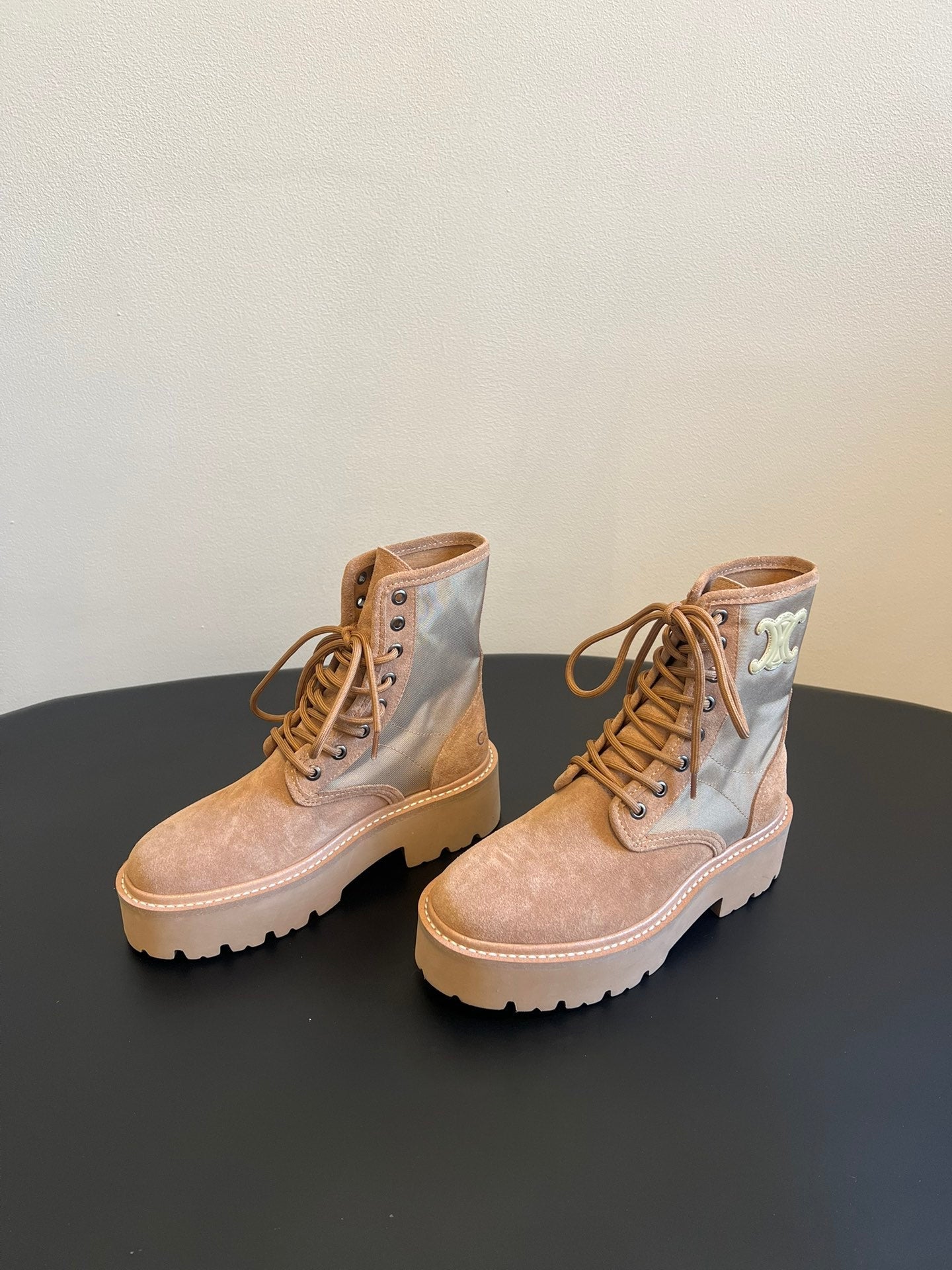 CELINE 26S MARGARET COMBAT BOOT 45 MM IN SAND BEIGE CANVAS AND SUEDE