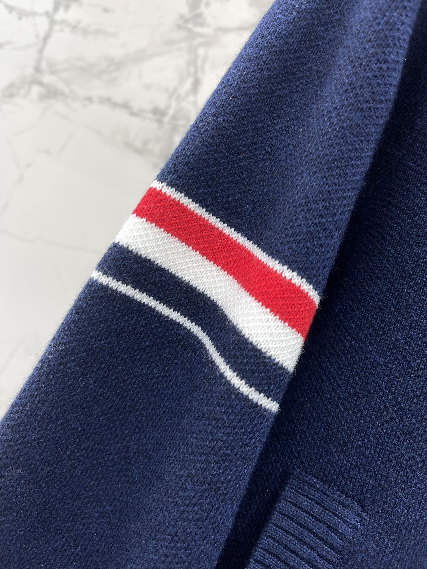 THOM 26S CARDIGAN STYLE 66