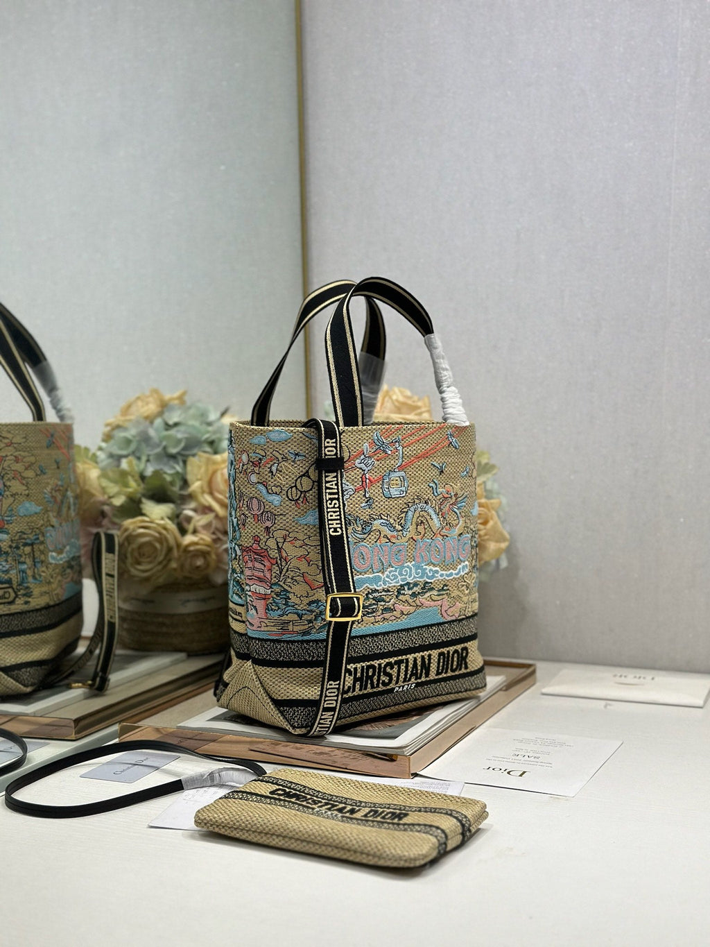 DIOR 26S BOOK TOTE BAG 25 IN MUTICOLOR RAFFIA STYLE 3
