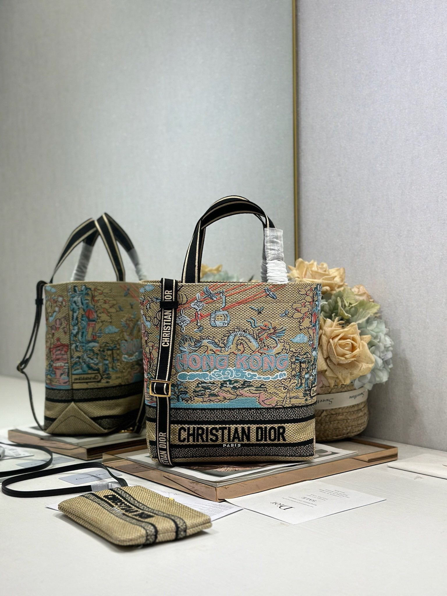 DIOR 26S BOOK TOTE BAG 25 IN MUTICOLOR RAFFIA STYLE 3