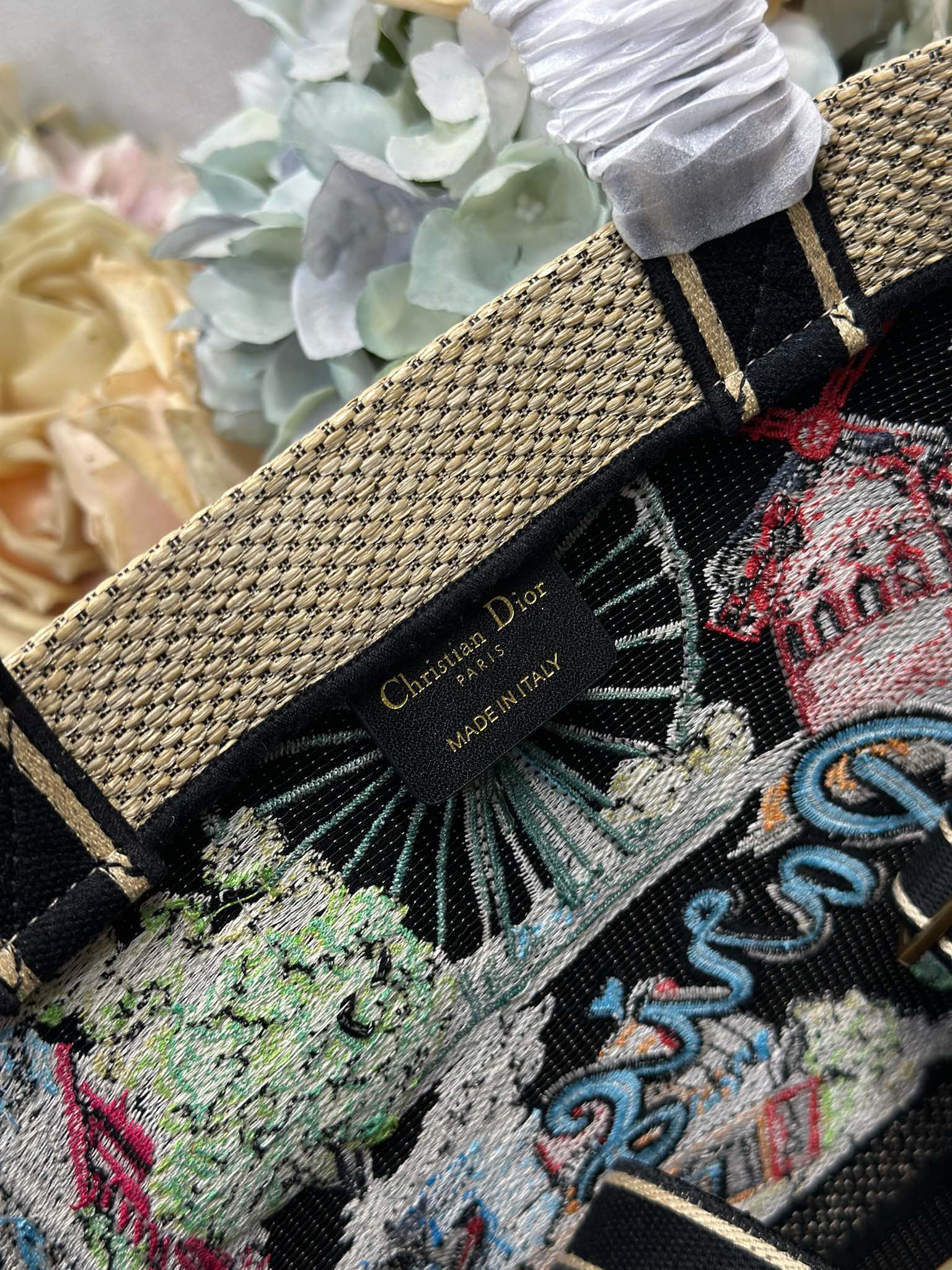 DIOR 26S BOOK TOTE BAG 25 IN MUTICOLOR RAFFIA STYLE 1