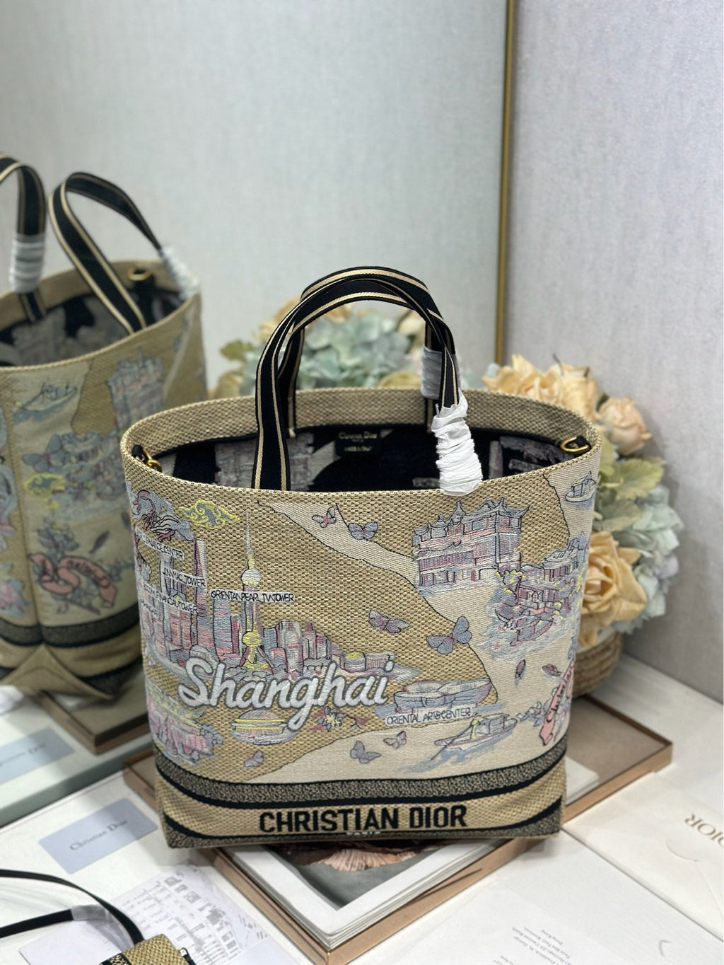 DIOR 26S BOOK TOTE BAG 34 IN MUTICOLOR RAFFIA STYLE 3