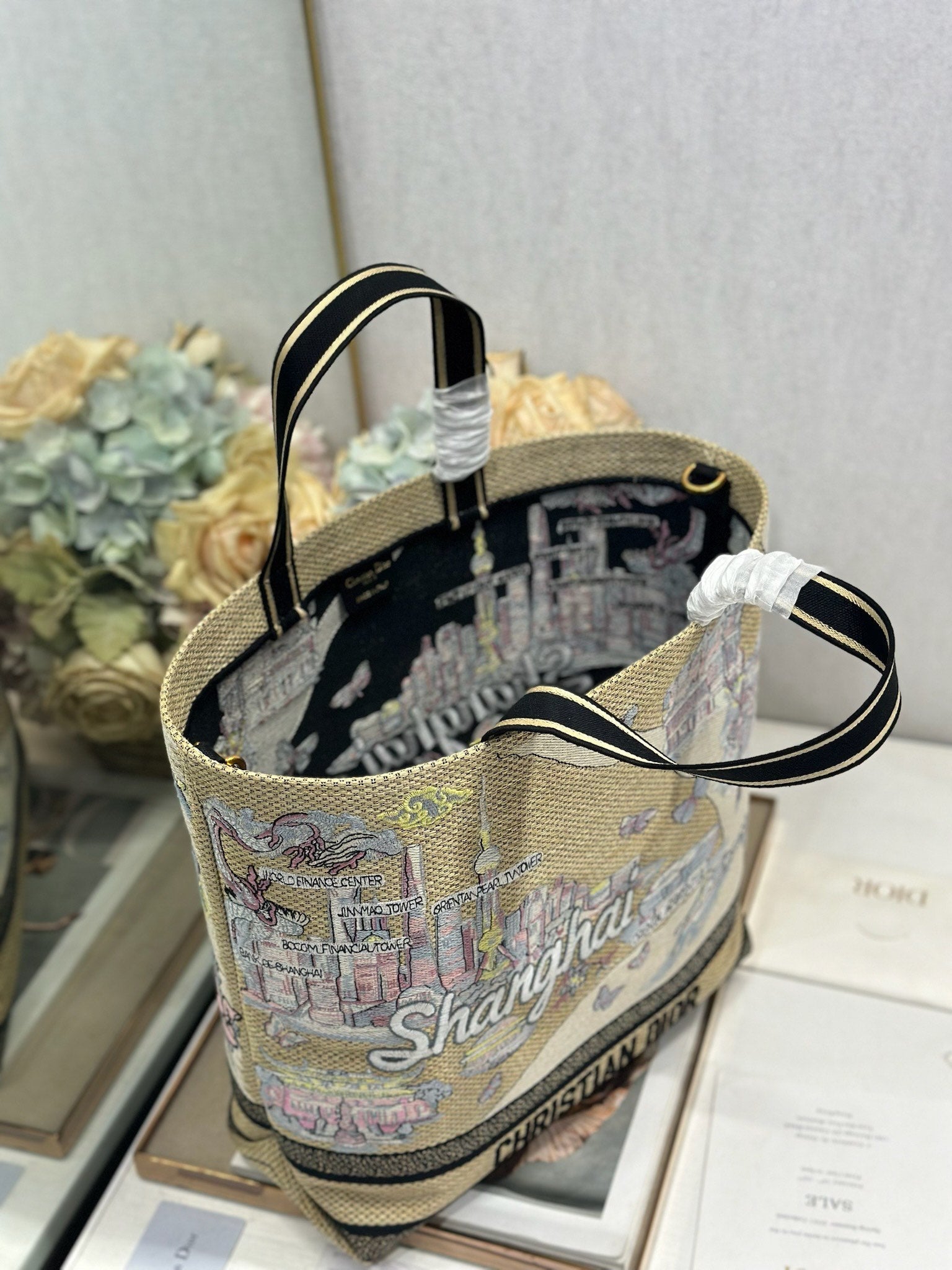 DIOR 26S BOOK TOTE BAG 34 IN MUTICOLOR RAFFIA STYLE 3