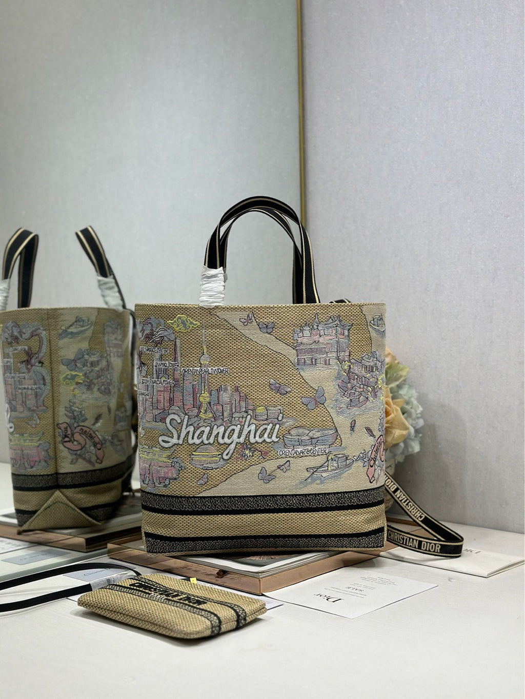 DIOR 26S BOOK TOTE BAG 34 IN MUTICOLOR RAFFIA STYLE 3