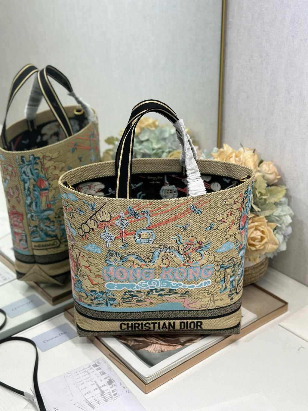 DIOR 26S BOOK TOTE BAG 34 IN MUTICOLOR RAFFIA STYLE 2