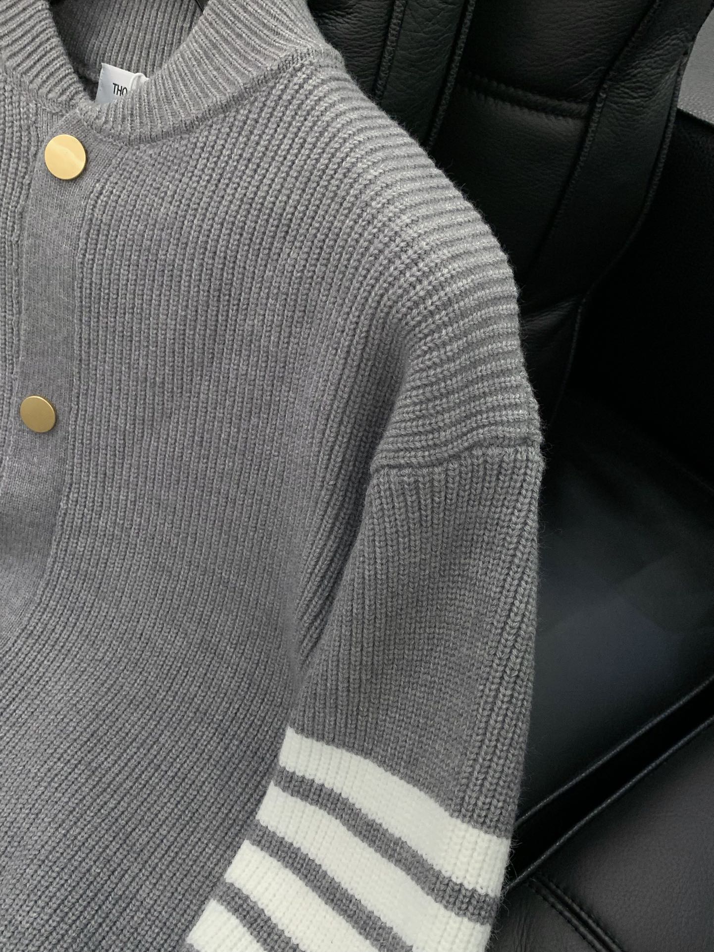 THOM 26S CARDIGAN STYLE 56