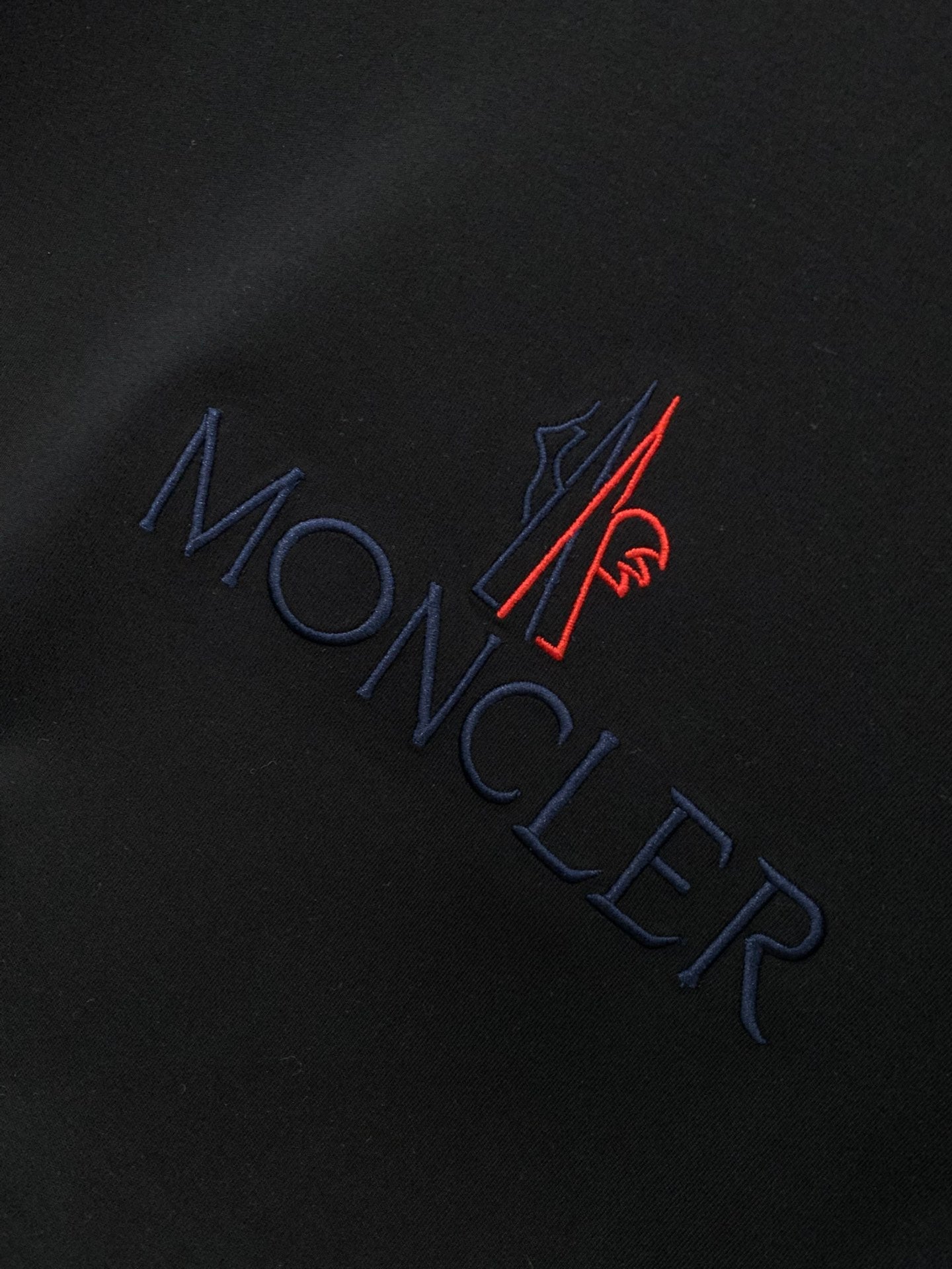 MONCLER 25S LONG-SLEEVE T-SHIRT 337