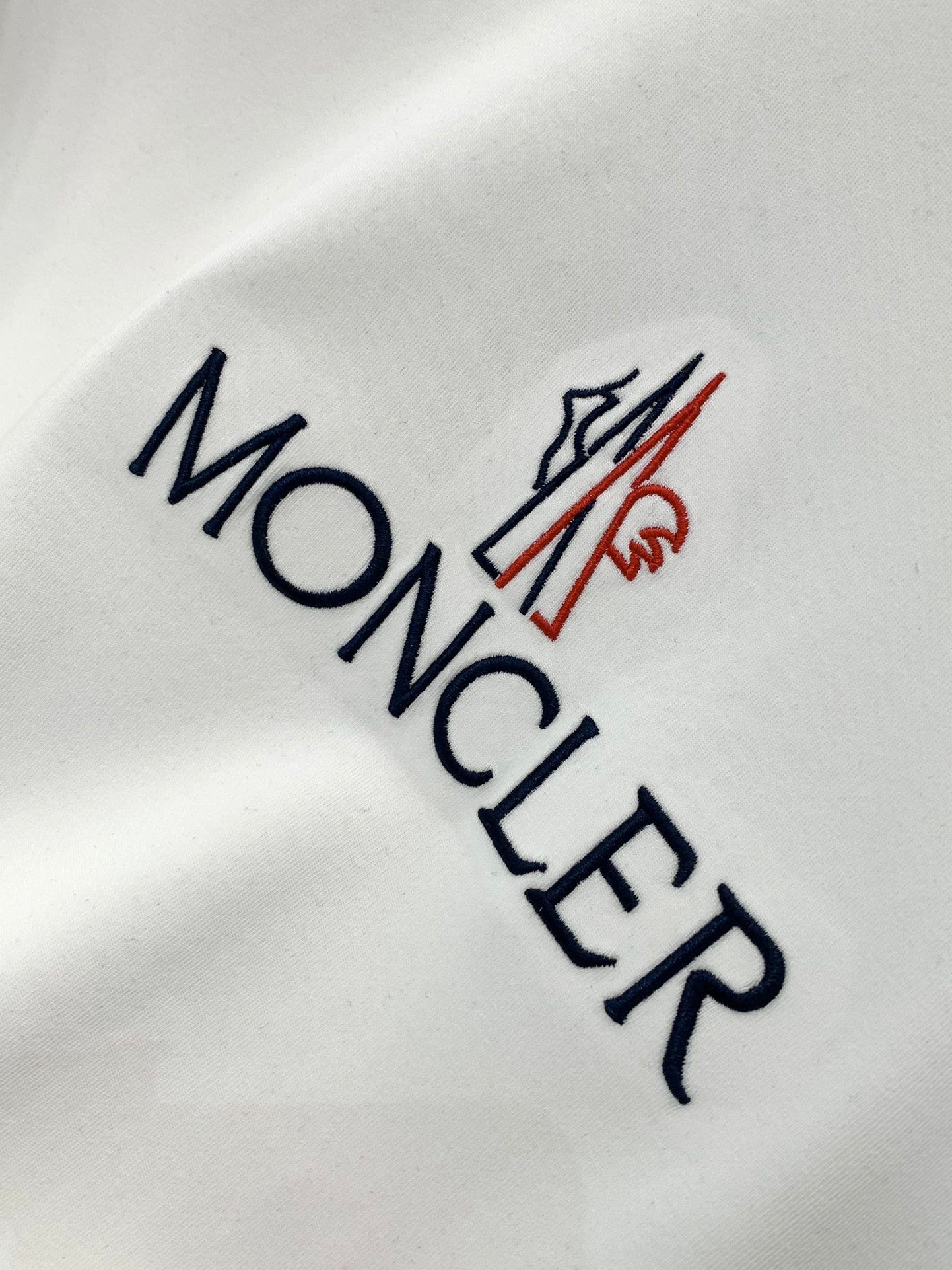 MONCLER 25S LONG-SLEEVE T-SHIRT 338