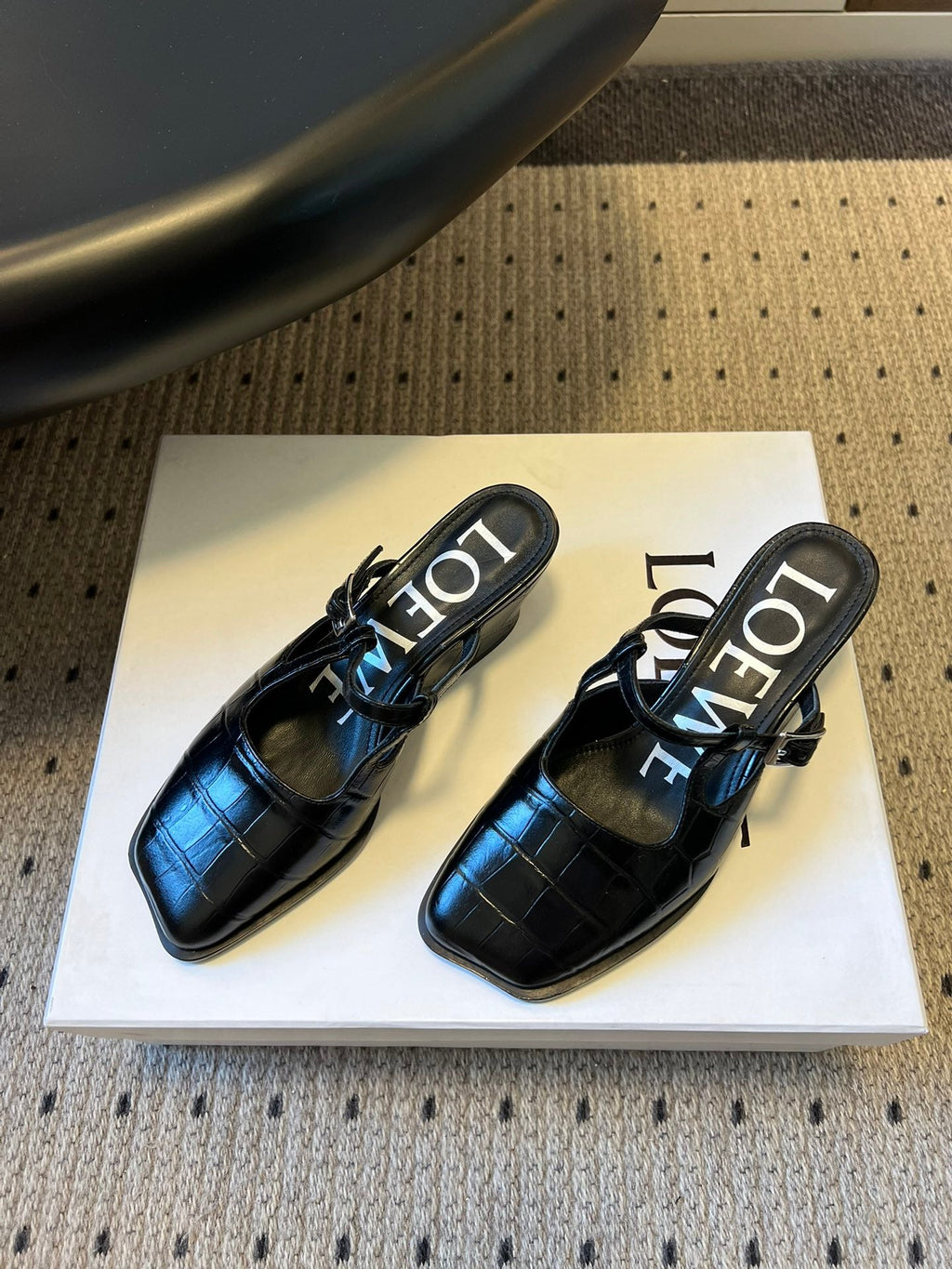 LOEWE 26S ONDA MULE 45MM IN BLACK EMBOSSED CROCODILE CALFSKIN