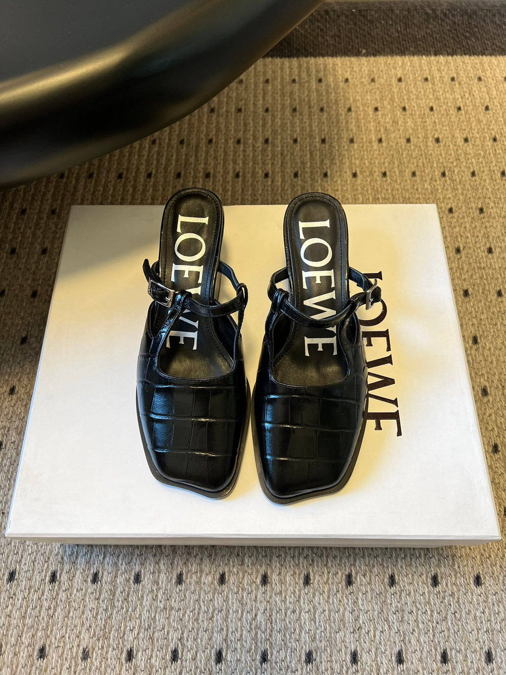 LOEWE 26S ONDA MULE 45MM IN BLACK EMBOSSED CROCODILE CALFSKIN