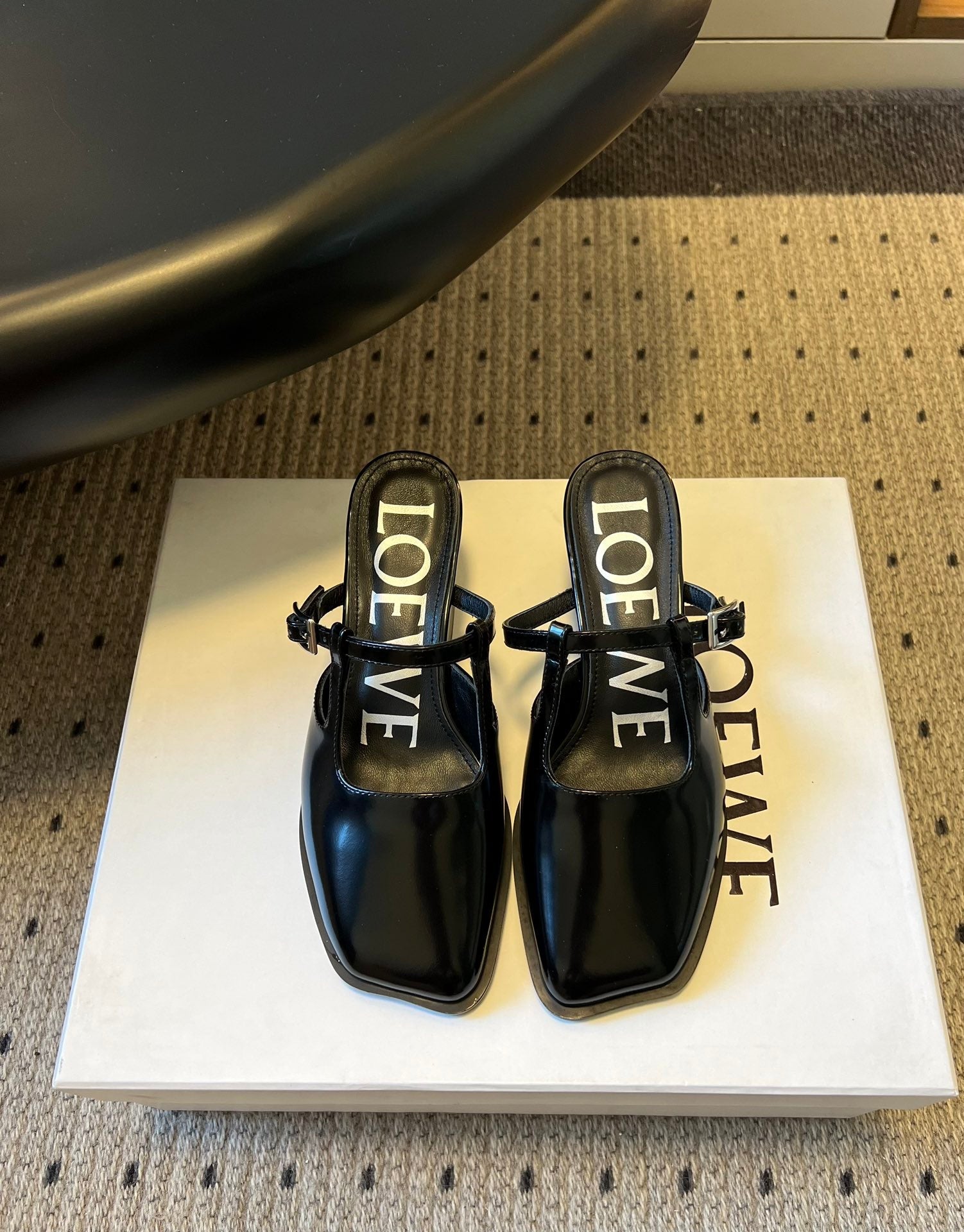 LOEWE 26S ONDA MULE 45MM IN BLACK GLOSSY CALFSKIN