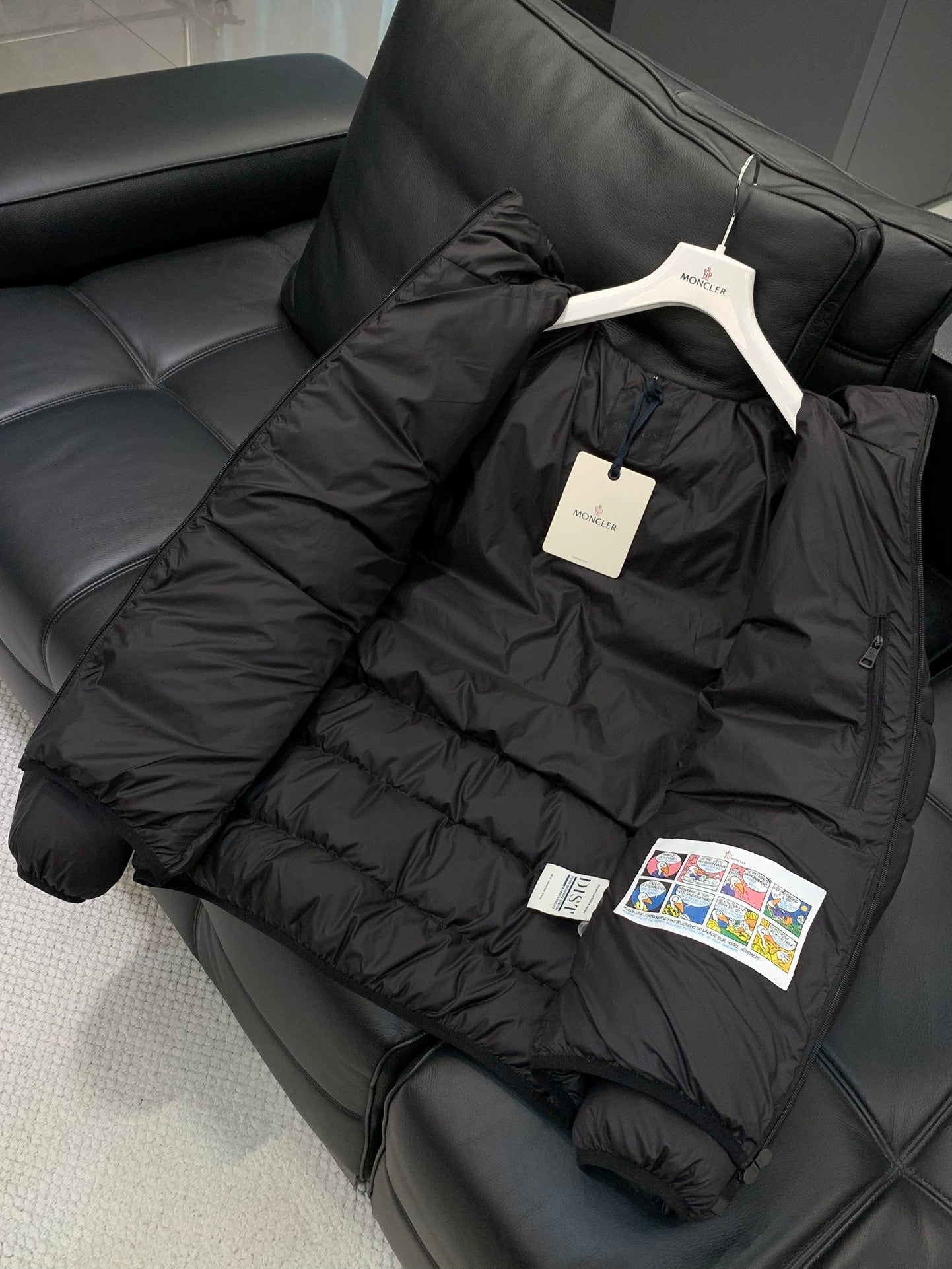 MONCLER 25S DOWN JACKET 300