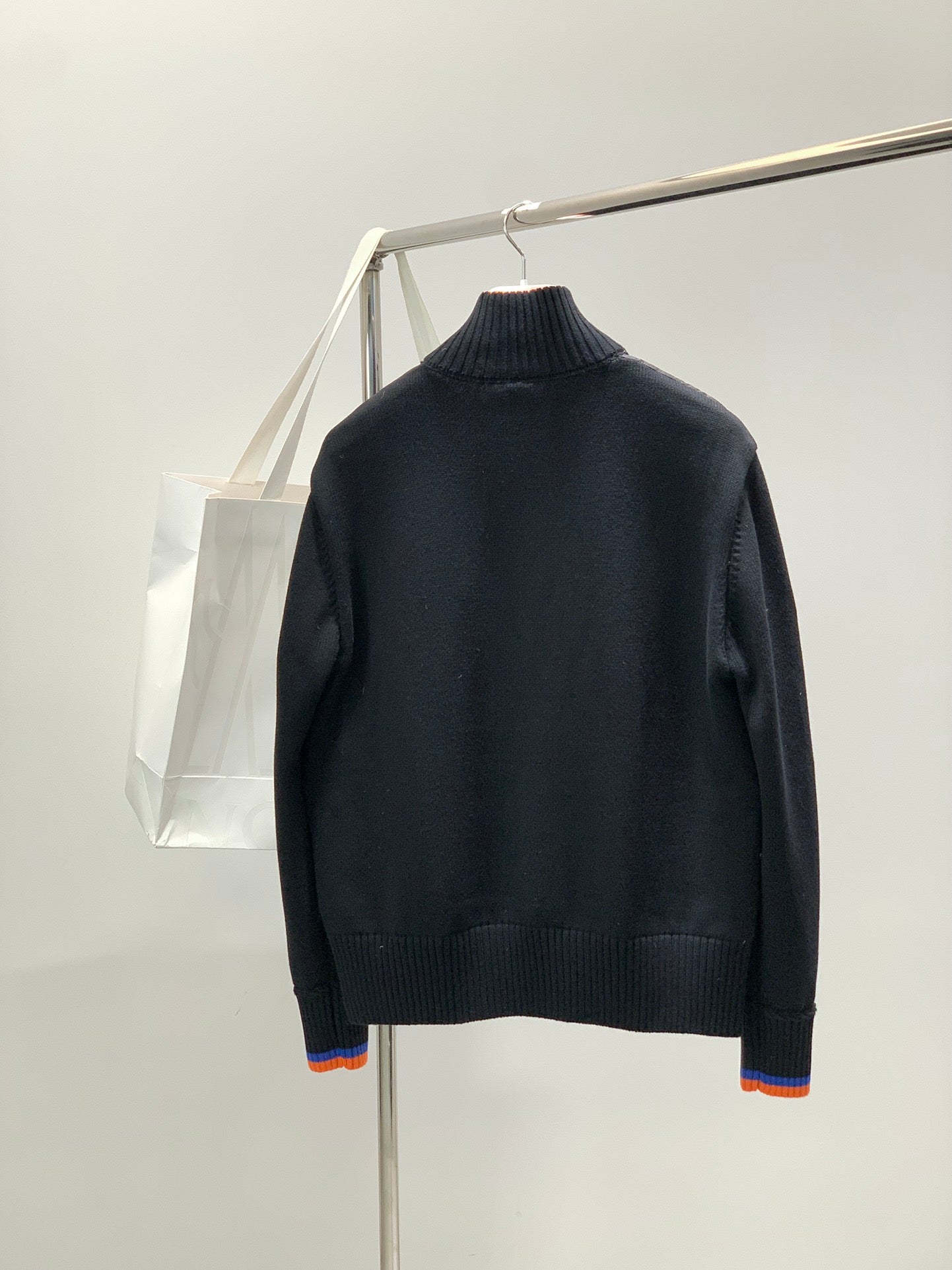 MONCLER 25S DOWN JACKET 301