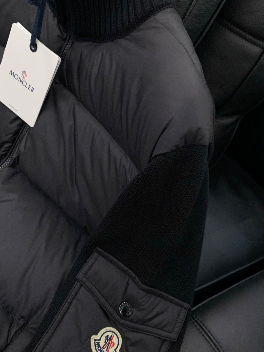 MONCLER 25S DOWN JACKET 301