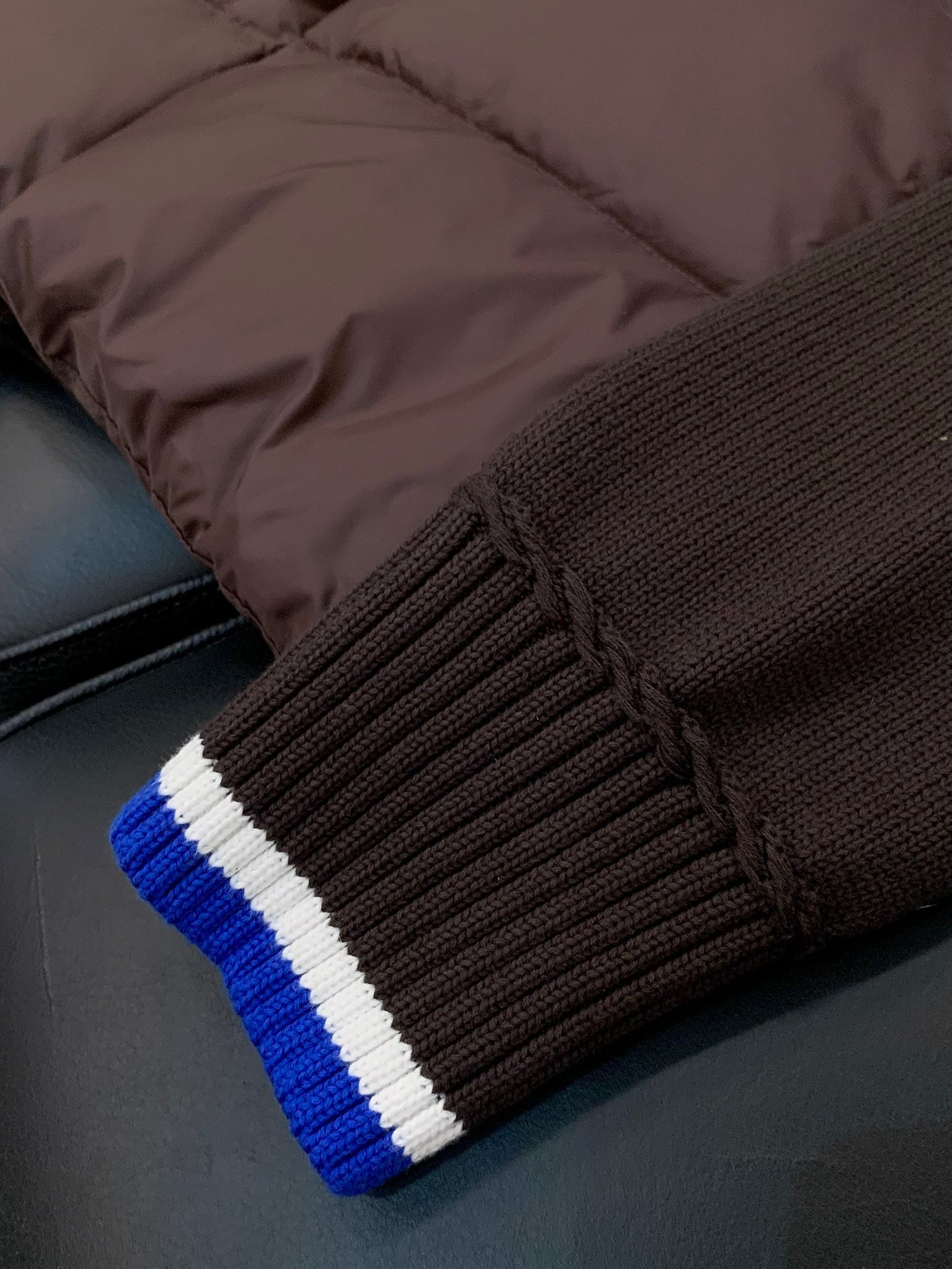 MONCLER 25S DOWN JACKET 302
