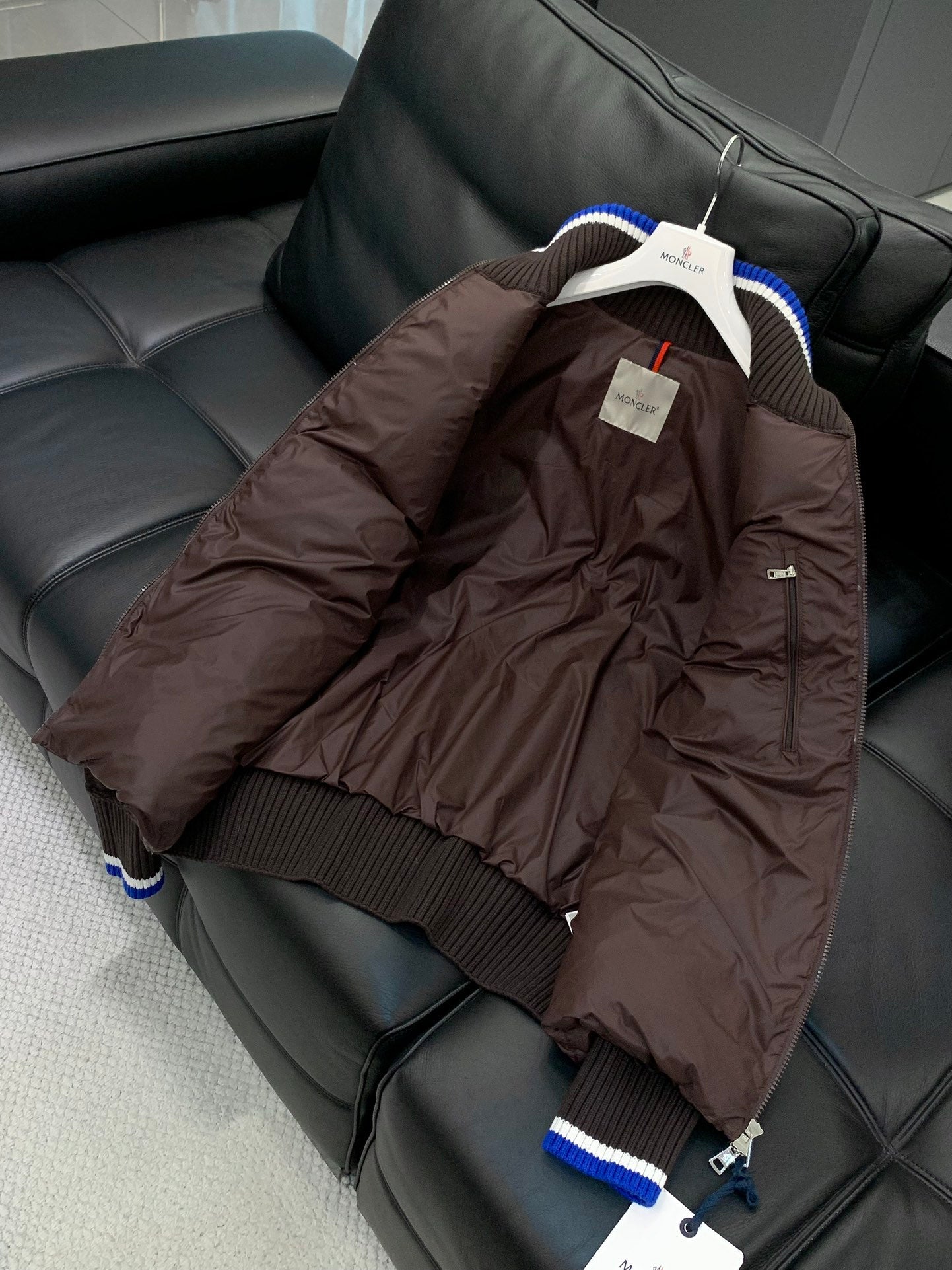 MONCLER 25S DOWN JACKET 302