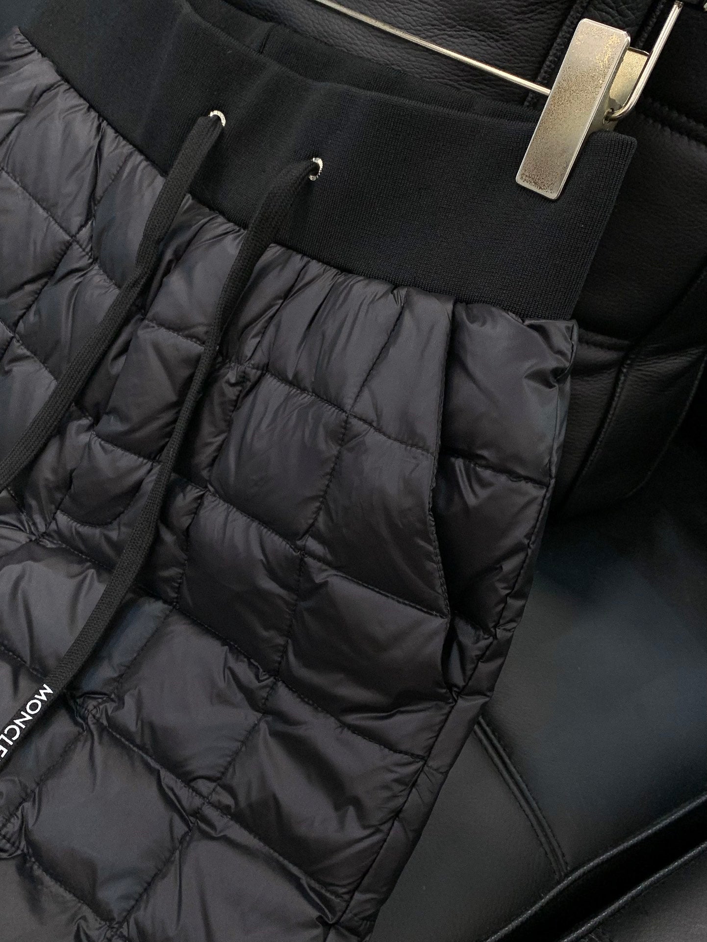 MONCLER 25S QUILTED DOWN PANTS 303