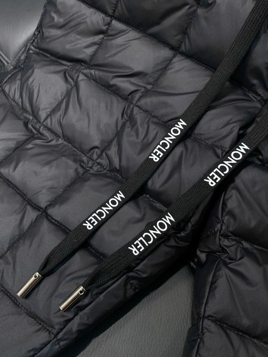 MONCLER 25S QUILTED DOWN PANTS 303