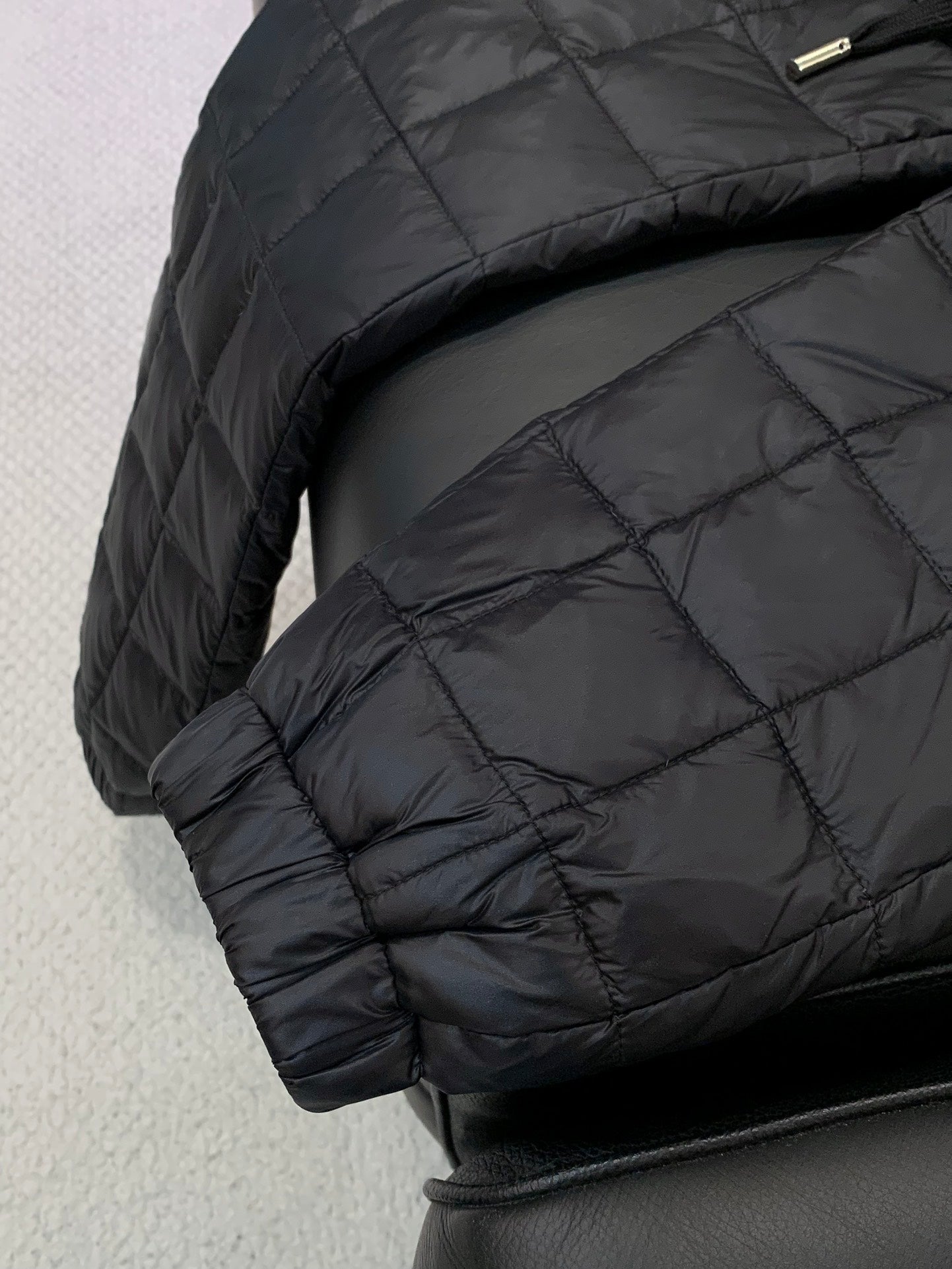 MONCLER 25S QUILTED DOWN PANTS 303