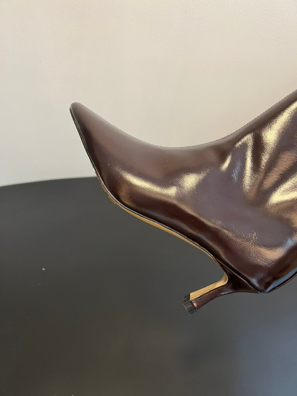 BOTTEGA VENETA 26S POINTED-TOE BOOTS 50 MM IN DARK BROWN CALFSKIN