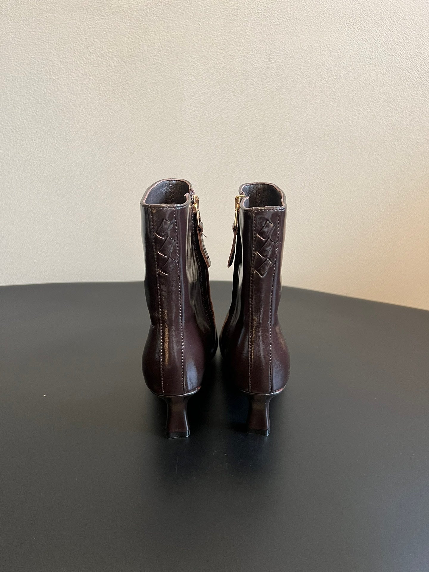 BOTTEGA VENETA 26S POINTED-TOE BOOTS 50 MM IN DARK BROWN CALFSKIN