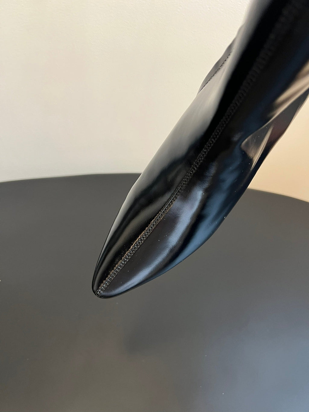 BOTTEGA VENETA 26S POINTED-TOE BOOTS 50 MM IN BLACK CALFSKIN