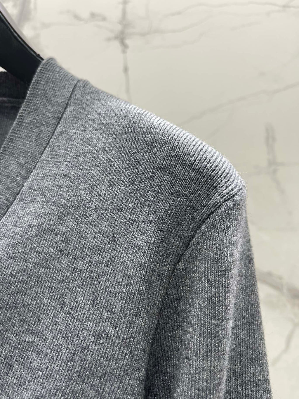 THOM 26S CARDIGAN STYLE 37