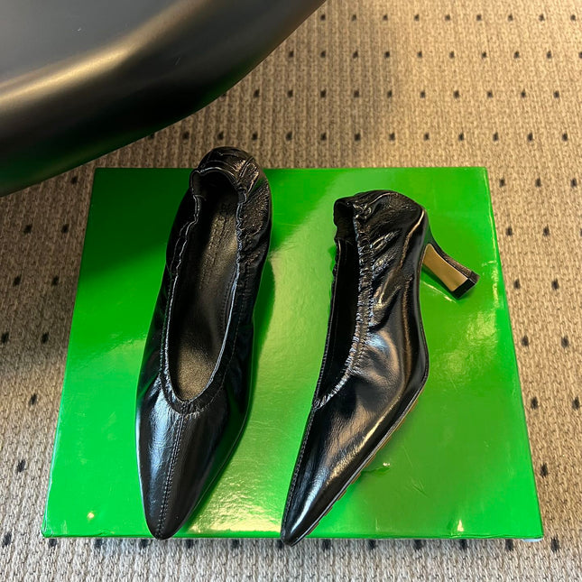 BOTTEGA VENETA 26S HIGH HEELS 40 MM IN BLACK CALFSKIN