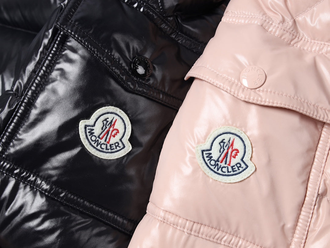MONCLER 25S SHORT DOWN JACKET 299