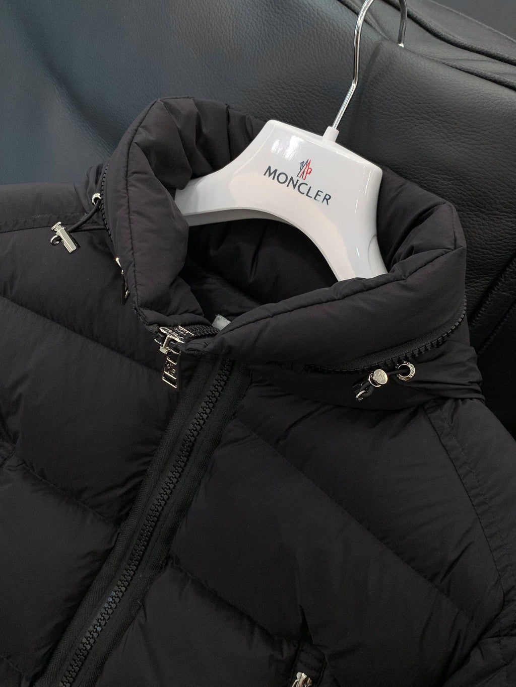 MONCLER 25S PUFFER JACKET 270