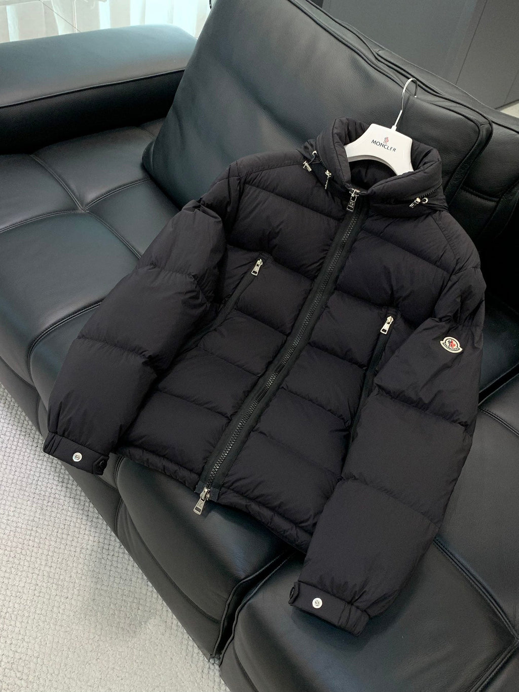 MONCLER 25S PUFFER JACKET 270