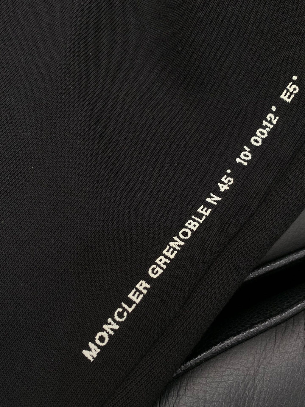 MONCLER 25S PANTS 282