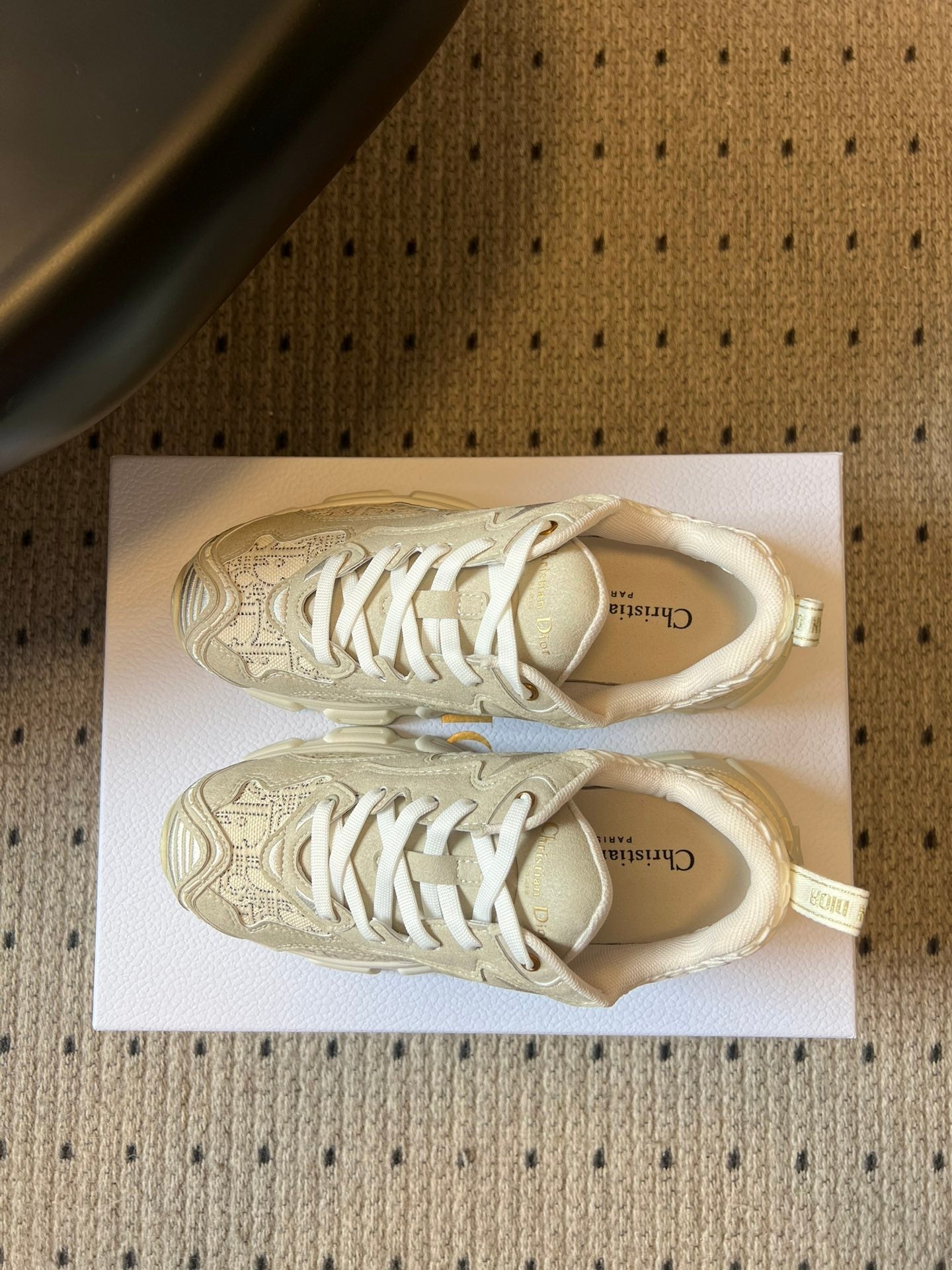 DIOR 26S VIBE SNEAKER 55MM IN BEIGE DIOR OBLIQUE LUSENTI EMBROIDERED COTTON AND SUEDE