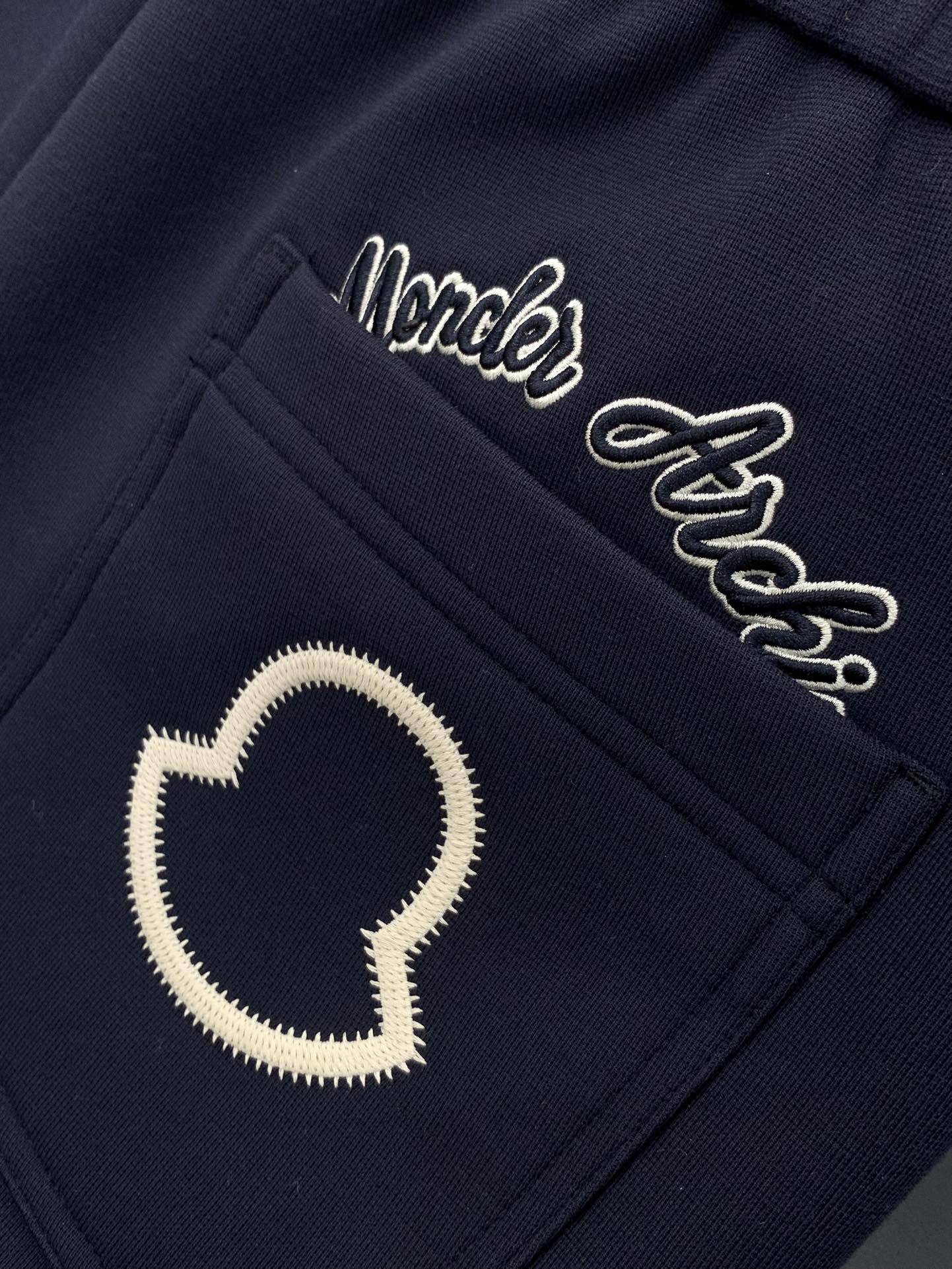 MONCLER 25S PANTS 269