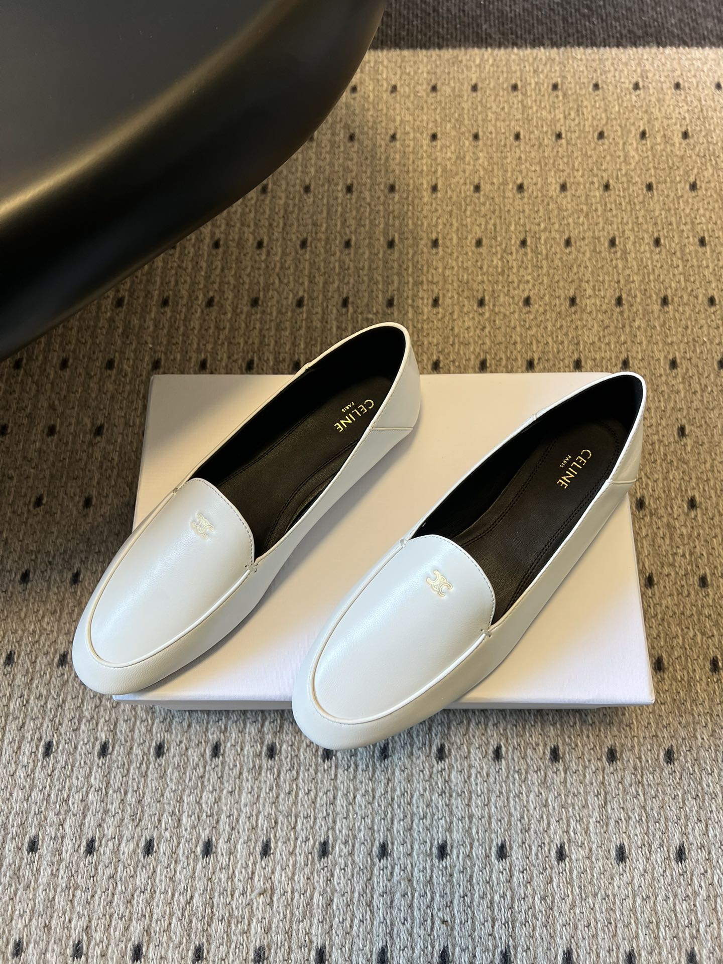CELINE 26S FLAT LOAFERS IN WHITE LAMBSKIN