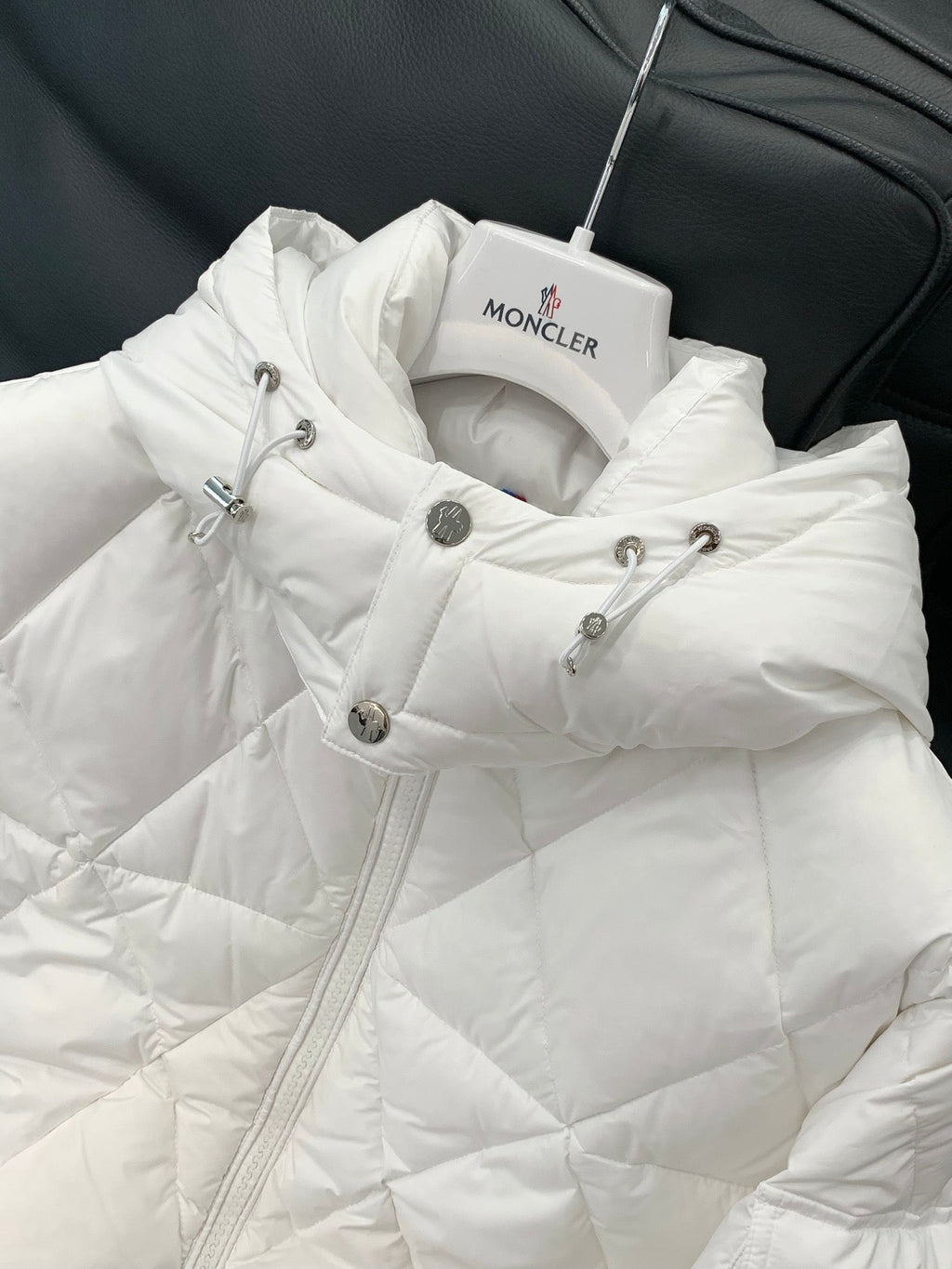 MONCLER 25S DOWN JACKET 394