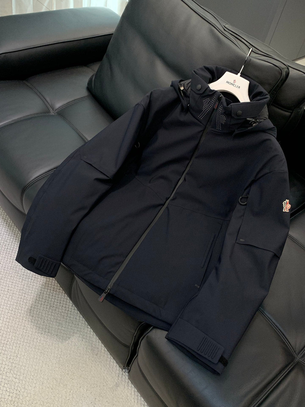 MONCLER 25S DOWN JACKET 397