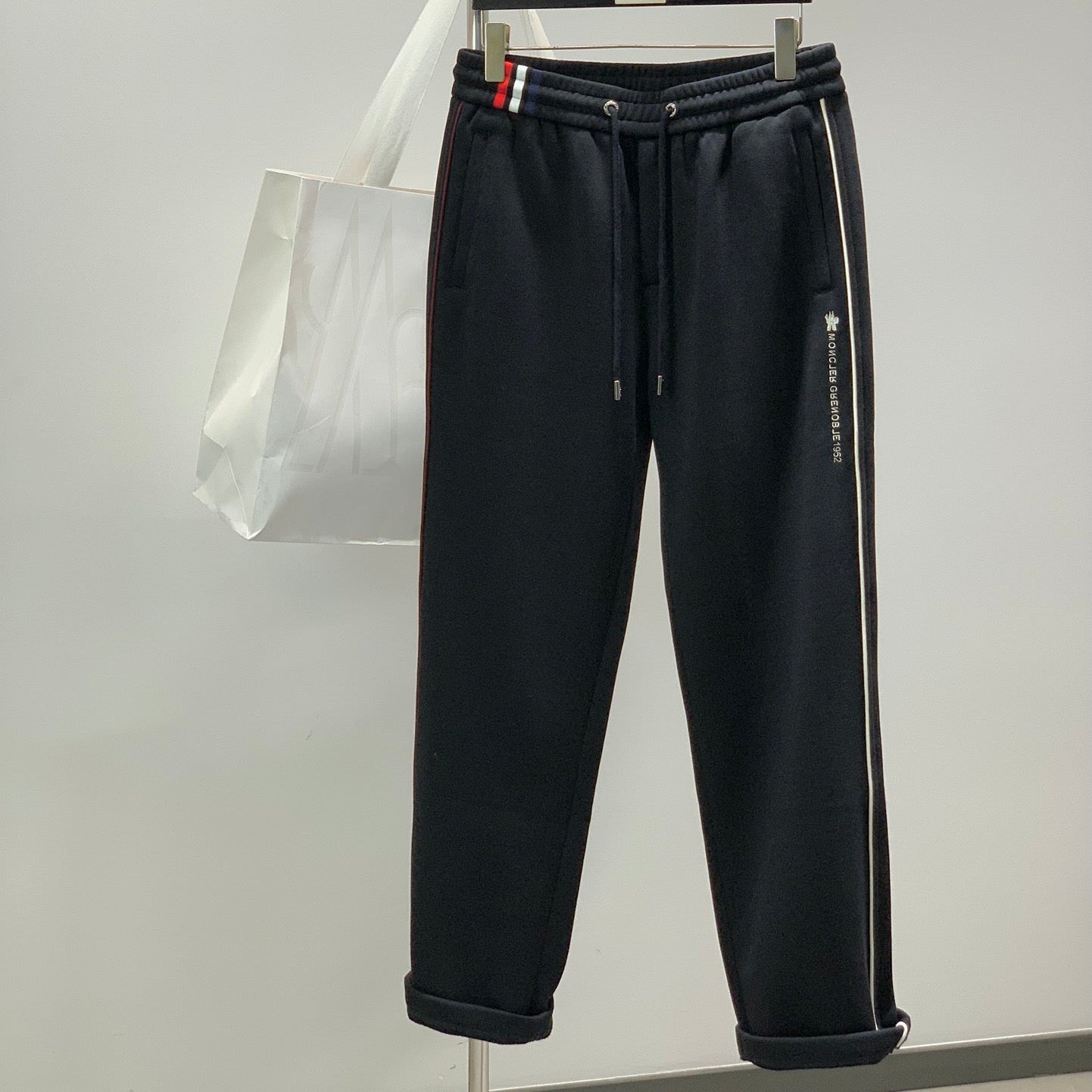 MONCLER 25S PANTS 396