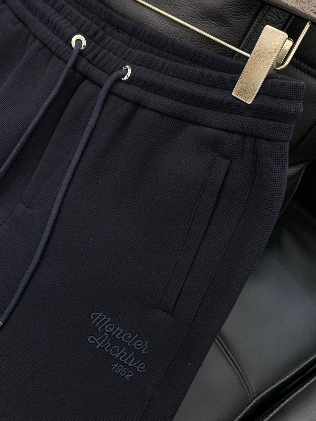 MONCLER 25S PANTS 398