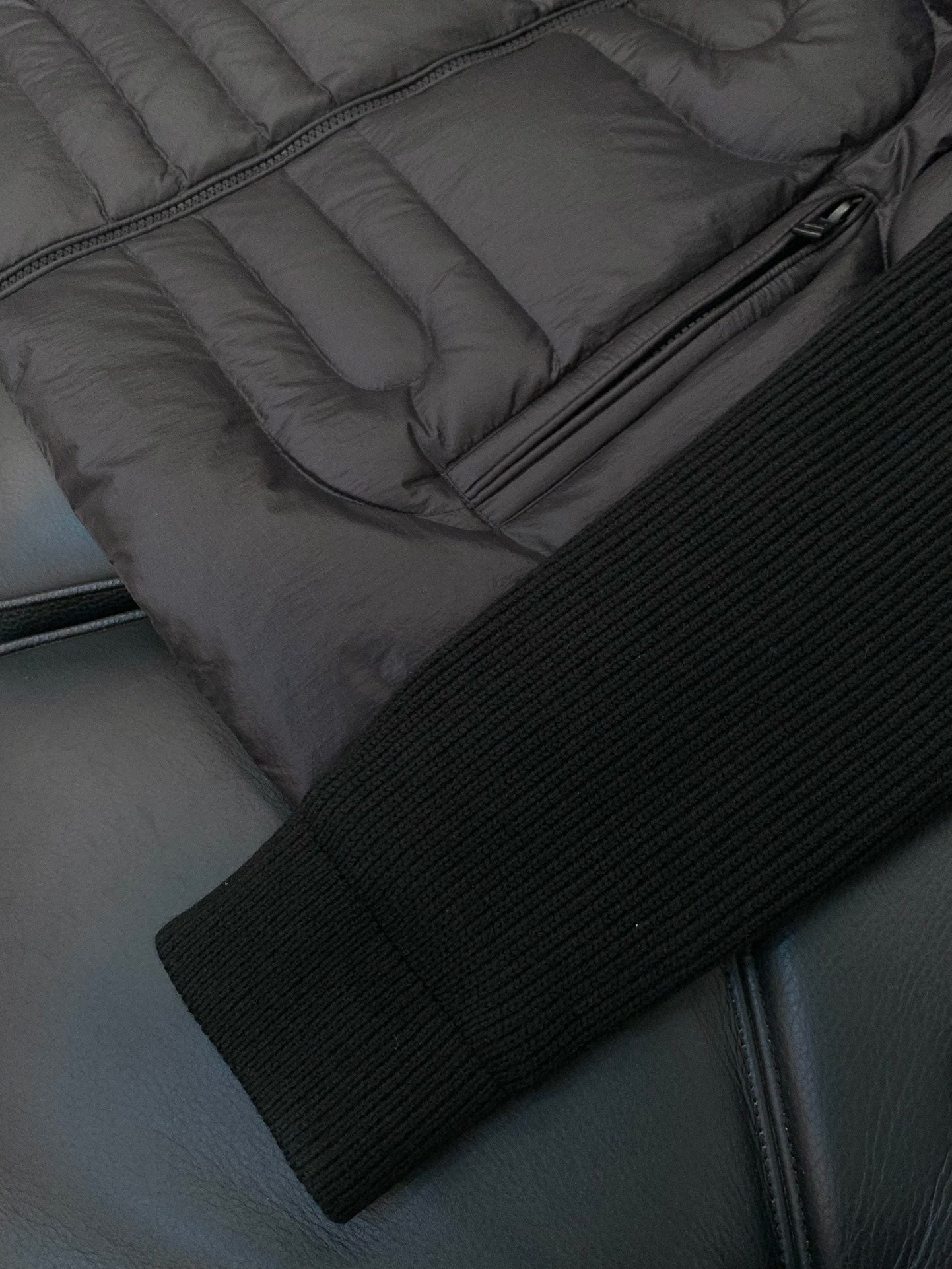 MONCLER 25S DOWN JACKET 392