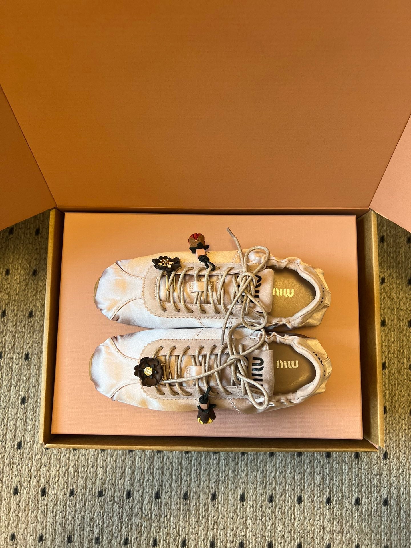 MIUMIU 26S SNEAKERS IN LIGHT PINK PLUME SATIN