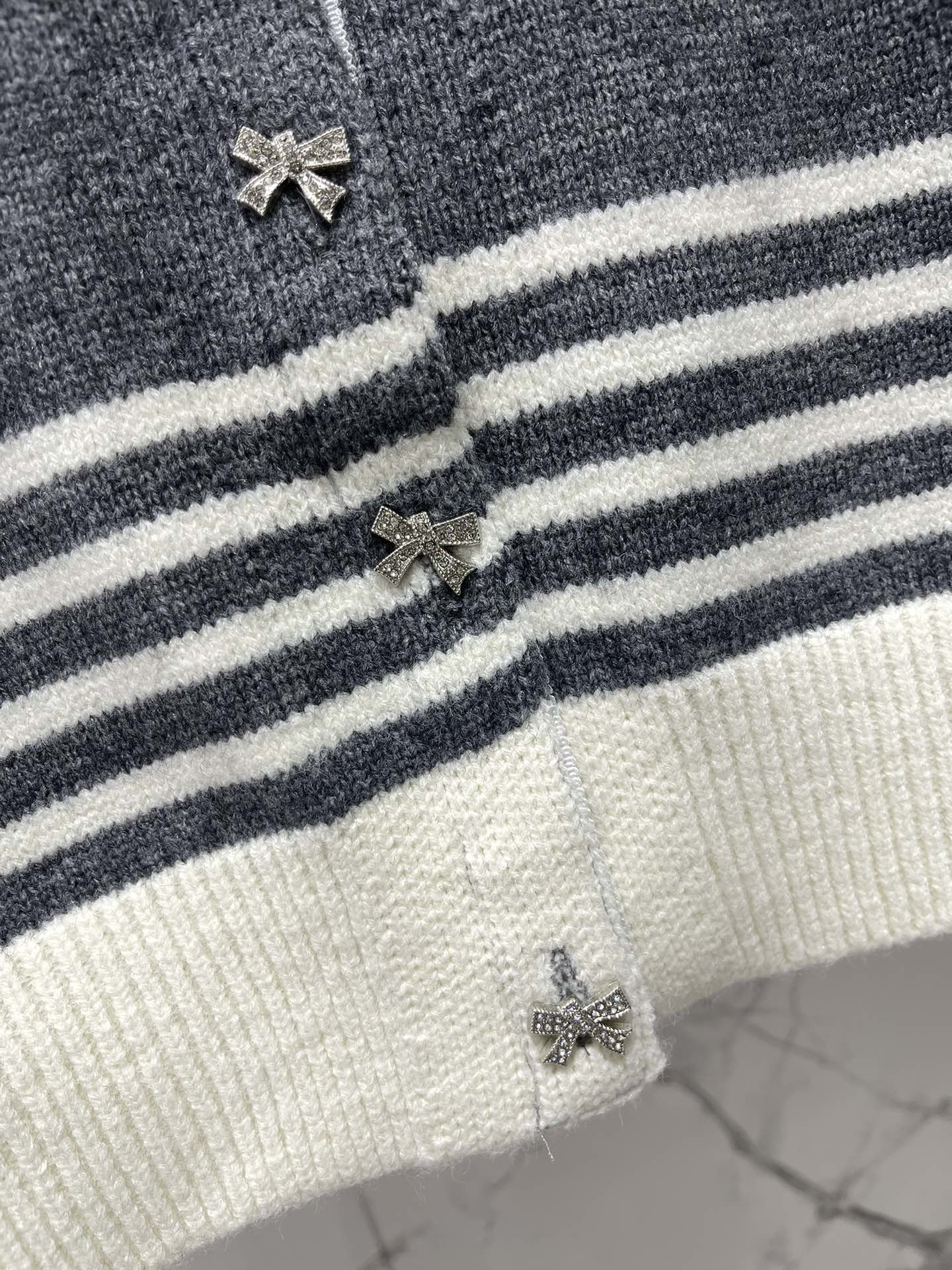 THOM 26S CARDIGAN STYLE 7