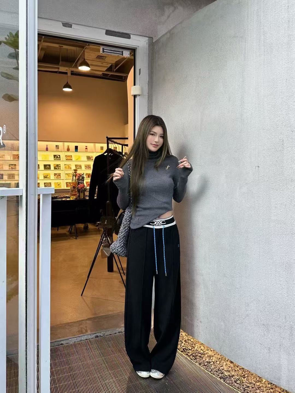 CELINE 26S HIGH-WAISTED PANTS STYLE 9