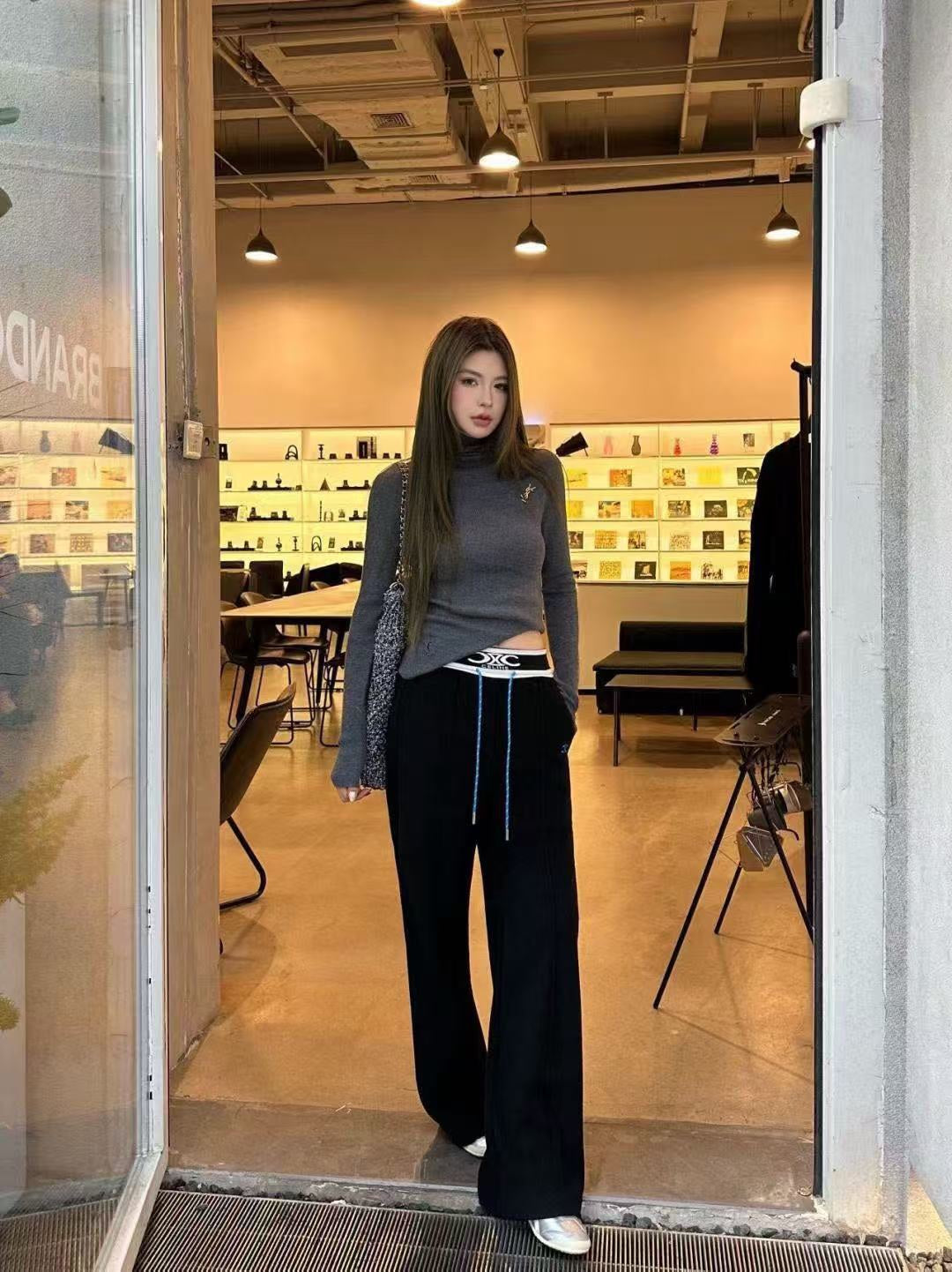 CELINE 26S HIGH-WAISTED PANTS STYLE 9