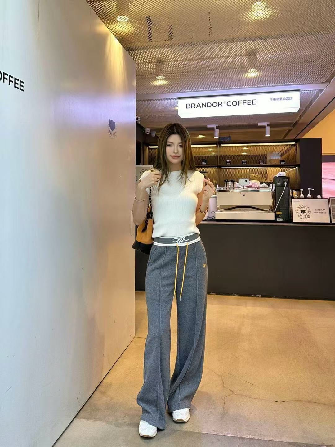 CELINE 26S HIGH-WAISTED PANTS STYLE 8